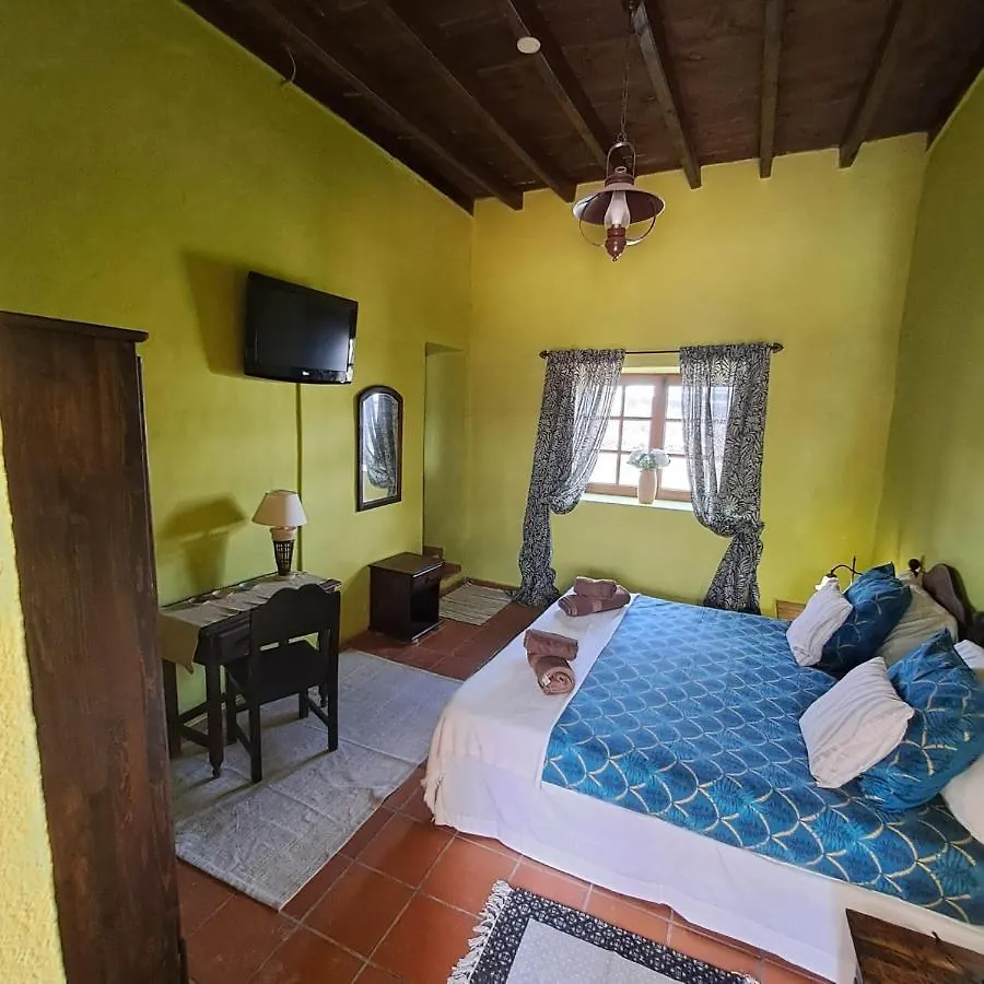 לינה וארוחת בוקר Casona La Orilla 1908 Tías 0*,